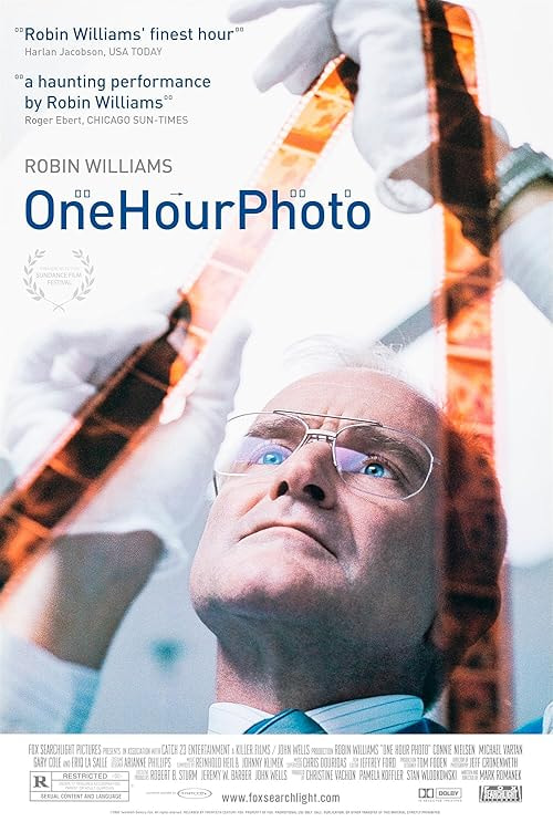 One Hour Photo movie poster
